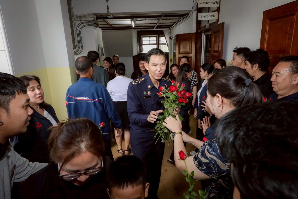 “วีริศ” ขอบคุณและอำลาคนรถไฟทุกแผนก หลังทำงานวันสุดท้ายตำแหน่งผู้ว่า รฟท.