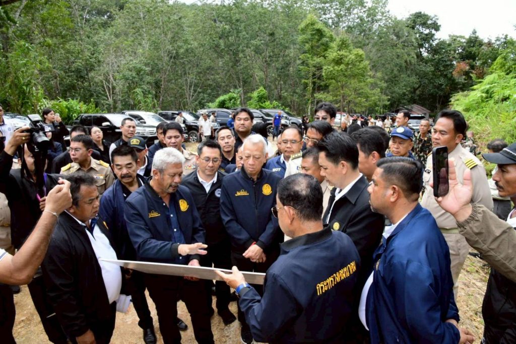 “พิพัฒน์” ลุยแก้ปัญหา “ถนนพิปูน – นบพิตำ” เพื่อประชาชน