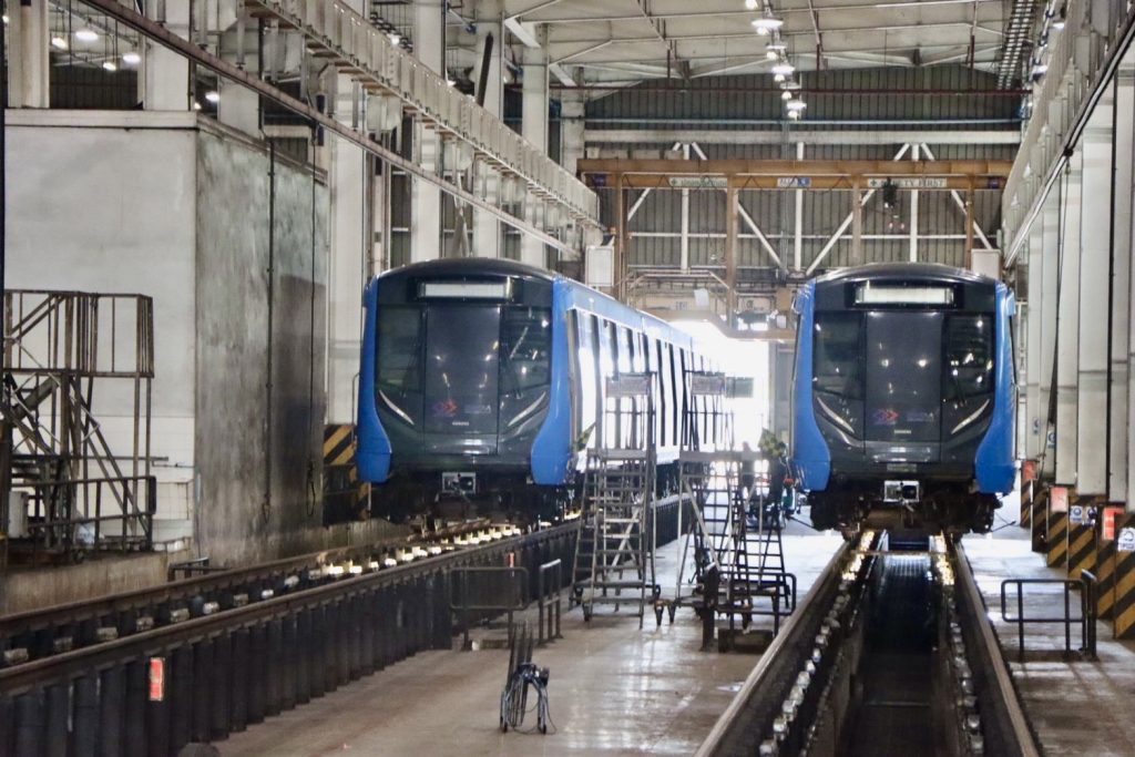 “กรมราง” ลงพื้นที่ศูนย์ซ่อมฯ รถไฟฟ้าสายสีน้ำเงิน เสริมความปลอดภัยระบบรางไทย