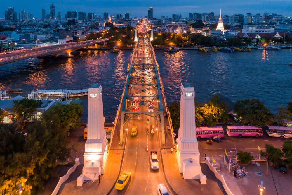 ชวนชม!! ทัศนียภาพไฟประดับสะพานข้ามแม่น้ำเจ้าพระยาแจ่มว้าว!! “ลอยกระทง”