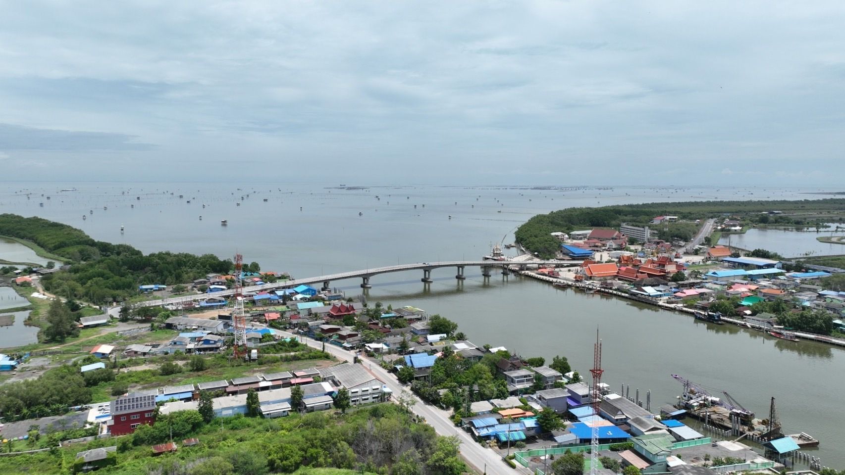 ชวนสัมผัสแสงแรกแห่งวัน @สะพานเฉลิมพระเกียรติปากอ่าวบางตะบูน