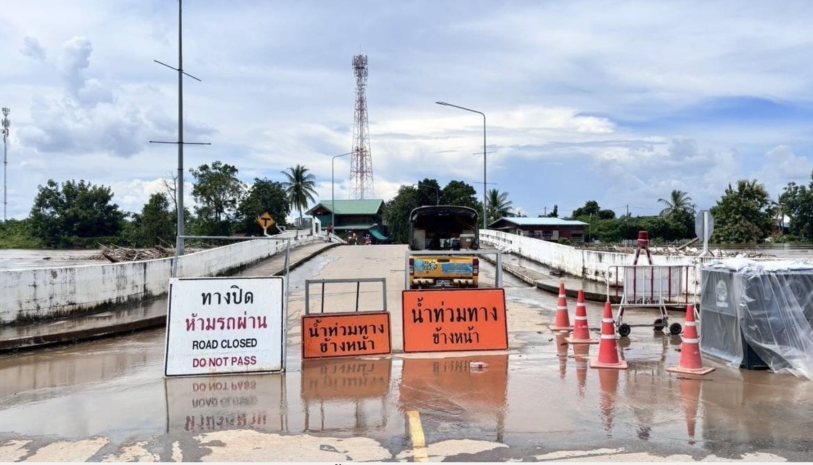 ยังวิกฤติ!! น้ำท่วมทางหลวงทั่วไทย ห้ามผ่าน 15 สายทาง
