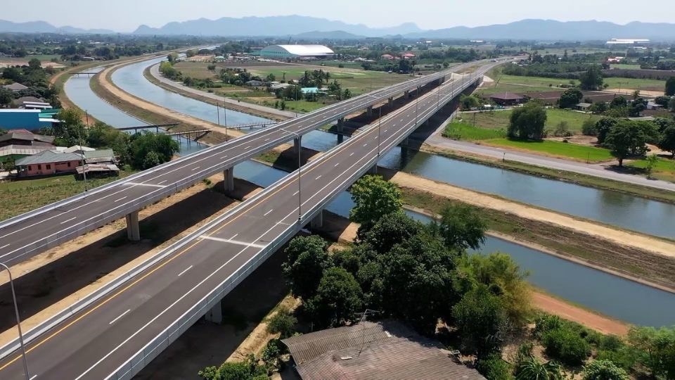 “ทางหลวง” ชวนเที่ยว “Skywalk กาญจนบุรี” สัมผัสมุมมองพาโรนามา 360 องศา